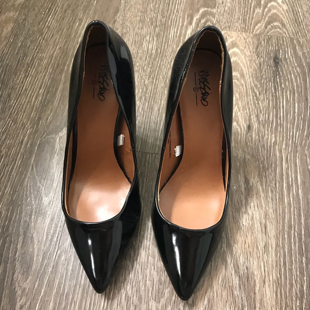 Mossimo Black Pumps - size 8.5