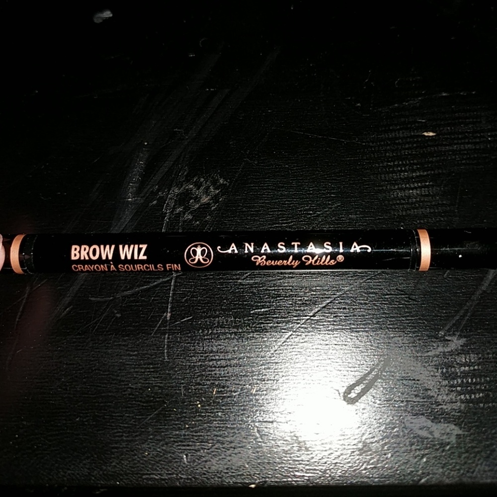 *USED* Anastasia Beverly Hills Brow Wiz Soft Brown