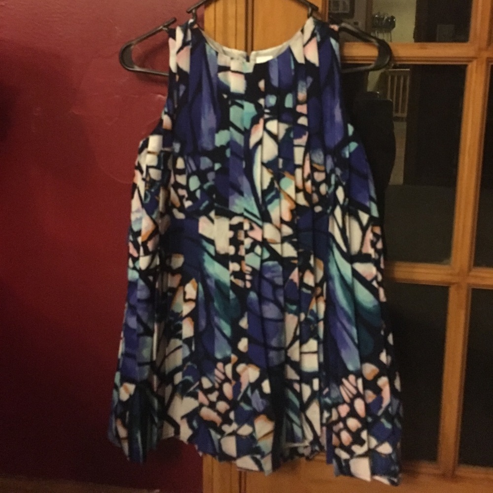 Beautiful colored dress. Worn once prefect