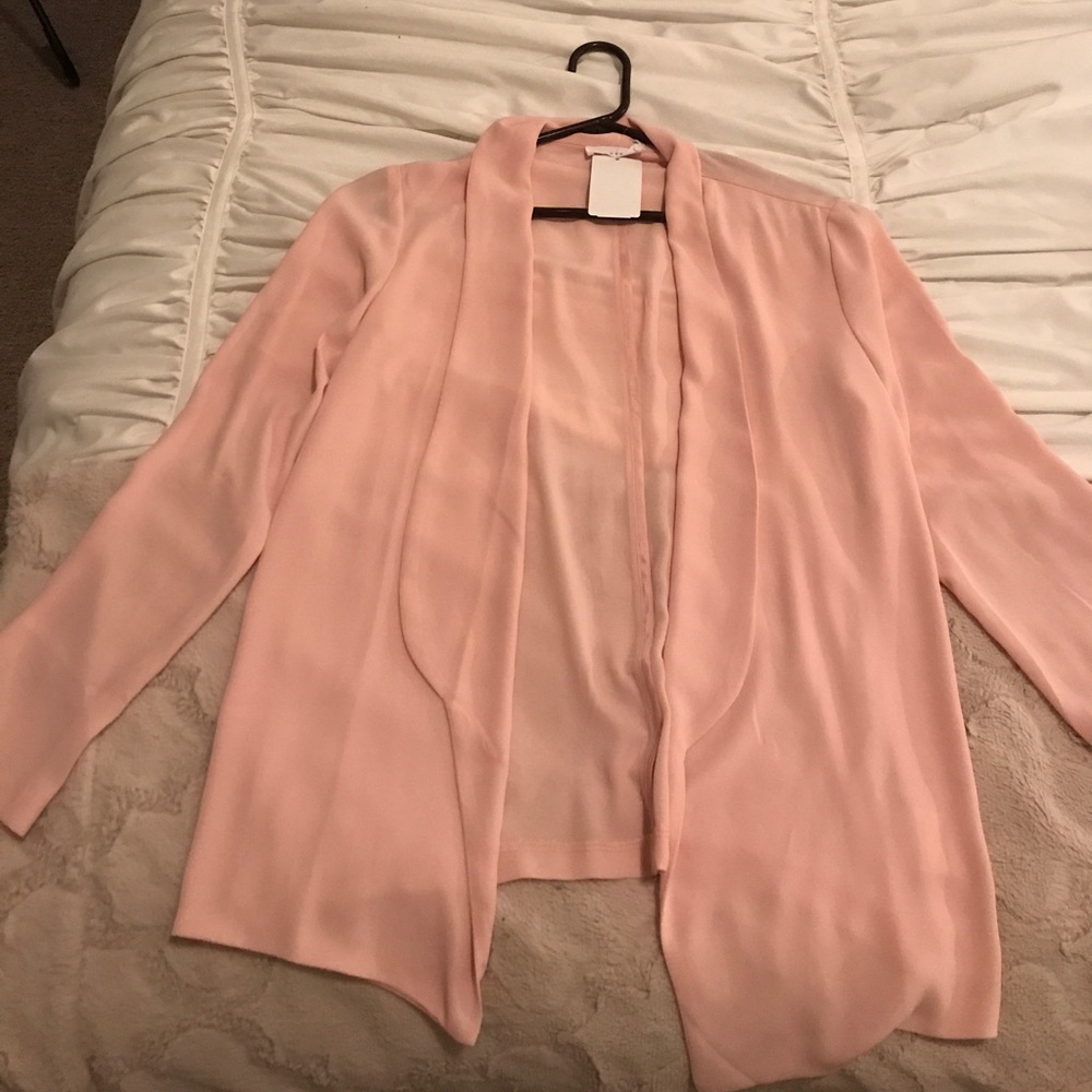 Flowy light pink blazer