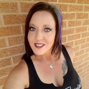 Meet your Posher, Corie