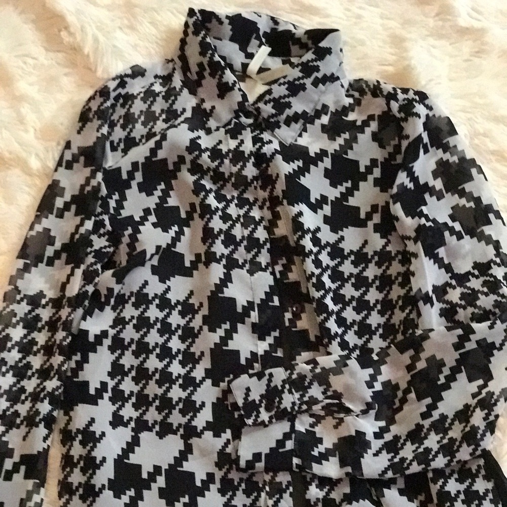 Beautiful button down formal long sleeve shirt