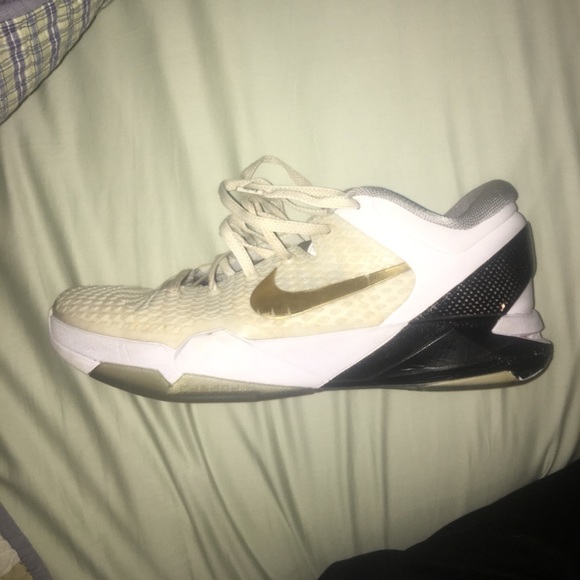 Nike Other - Nike Basketball Shoes- Kobe Gold Edition
