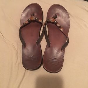 Hollister flip flops