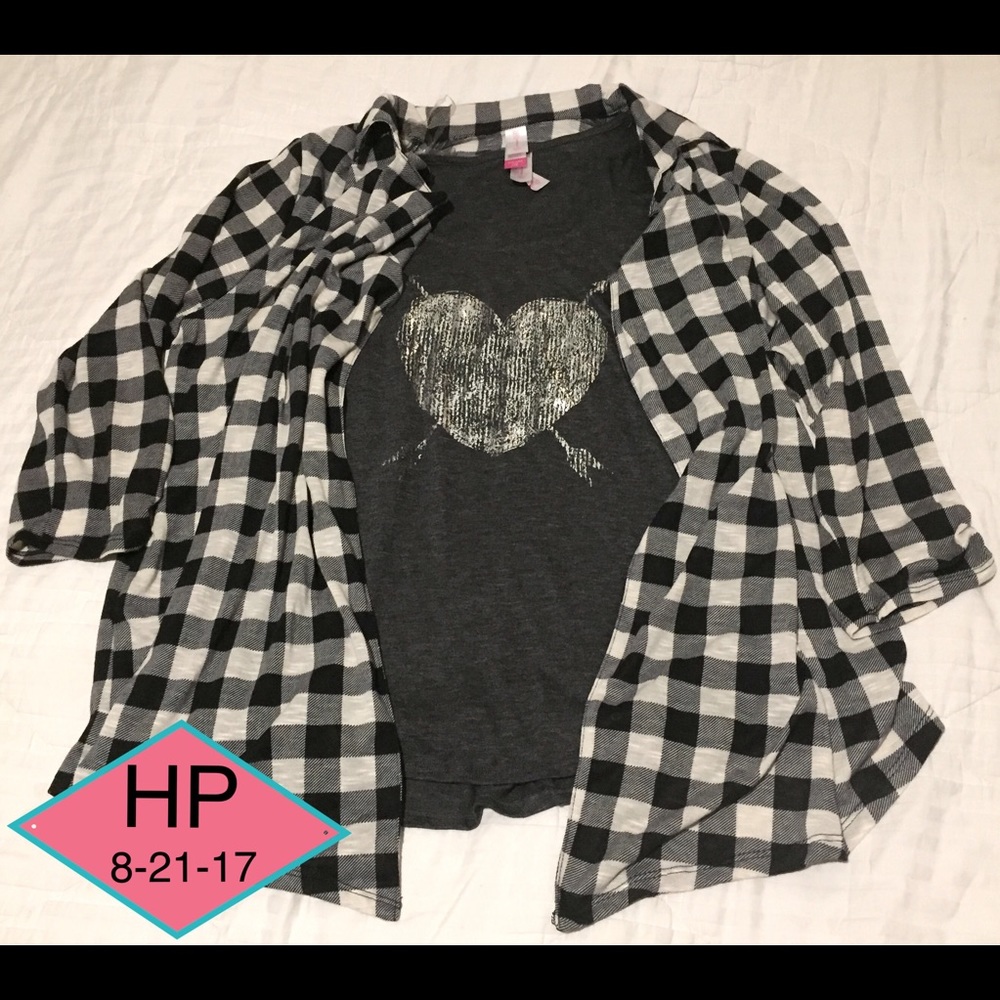 ‼️ALL OFFERS‼️Tank + Cardigan Combo