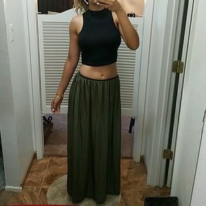Green maxi skirt