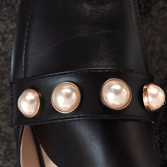 LAST! NWOT Catherine Malandrino Faux Pearl Mules - Picture 3 of 5