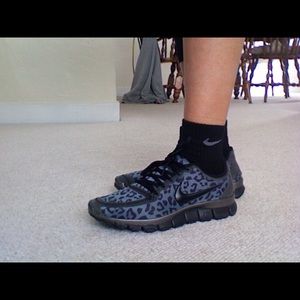 NIKE FREE 5.0 V4 (LEOPARD PACK)