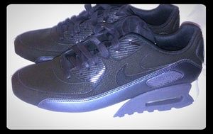 WOMEN AIR MAX 90 ULTRA SE SIZE 12