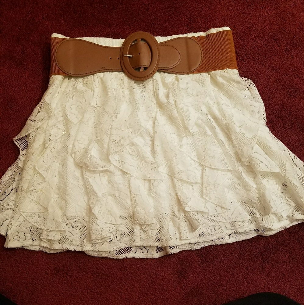 White high-waisted flowy skirt