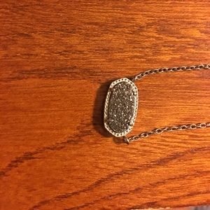 Kendra Scott necklace