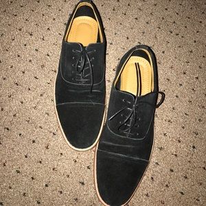 BLACK SUEDE OXFORDS