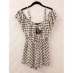 NWT LF Daisy Romper