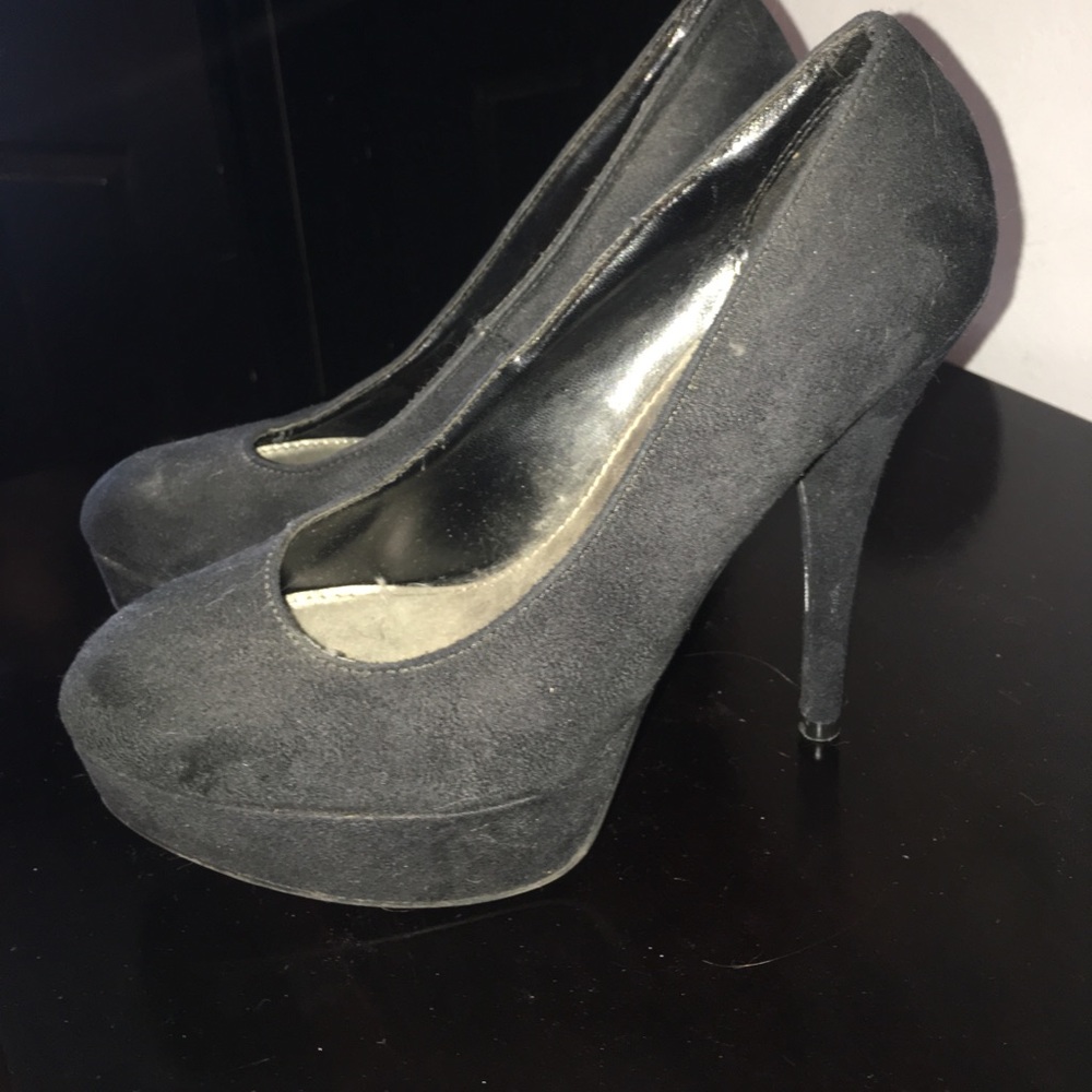 Black heels worn twice