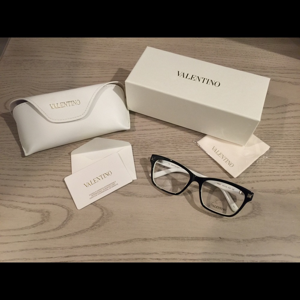 NWT Brand Valentino V2667 / 015 Eyeglasses