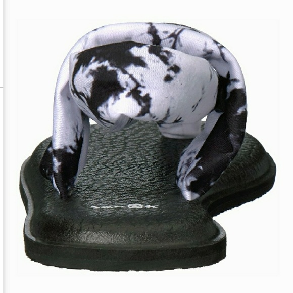 Sanuk Womens Yoga Sling 2 Sandals in Black Tye Dye - Picture 4 of 5