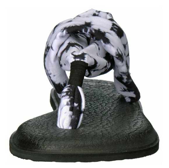 Sanuk Womens Yoga Sling 2 Sandals in Black Tye Dye - Picture 3 of 5