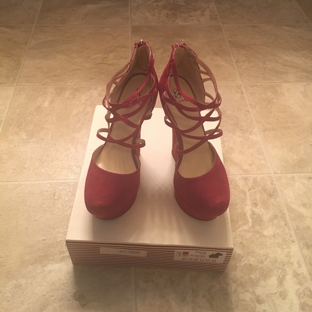 Platforms Shoes. Very nice!