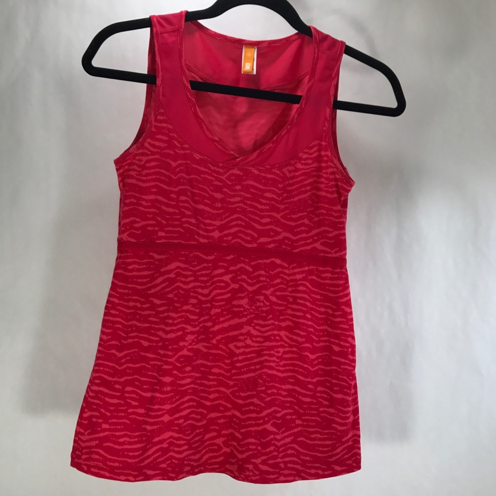 Luck pink tank