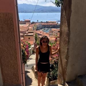 Meet your Posher, Ariel