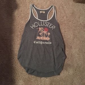 gray tank top