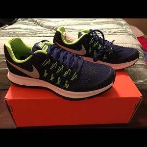 NIKE ZOOM PEGASUS 33