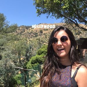 Meet your Posher, Leticia