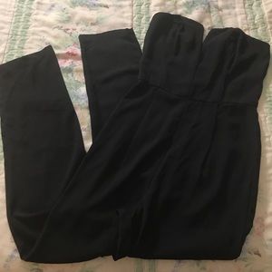 BLACK STRAPLESS JUMPSUIT