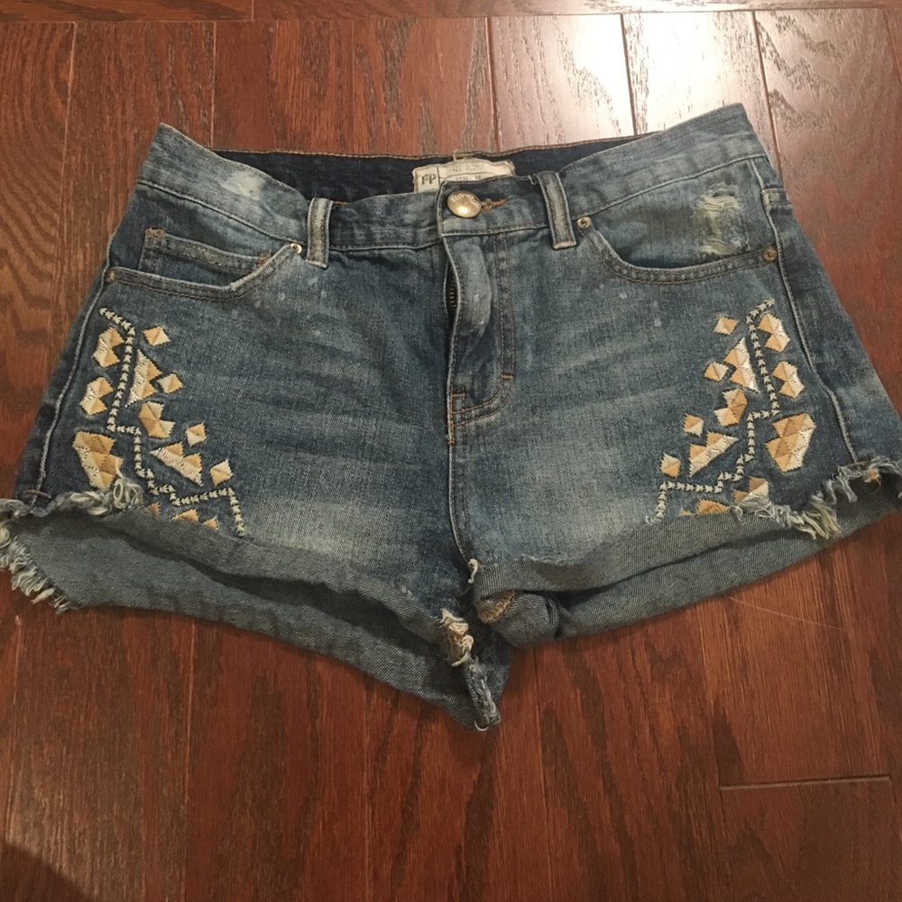 Free people medium washed jean shorts