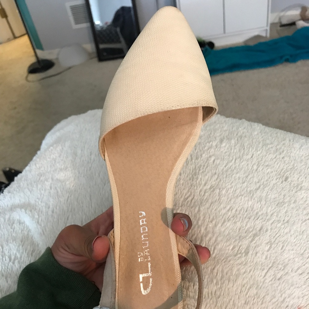 Cream flats