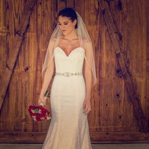 Ivory veil with rhinestones