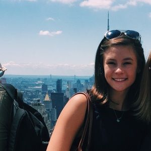 Meet your Posher, Hailey