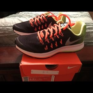 NIKE zoom Pegasus 33