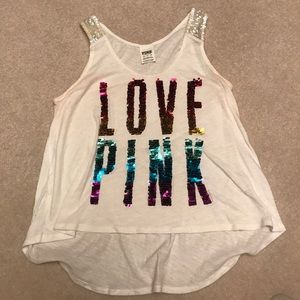 Pink tank. Size XS. Good condition. White.