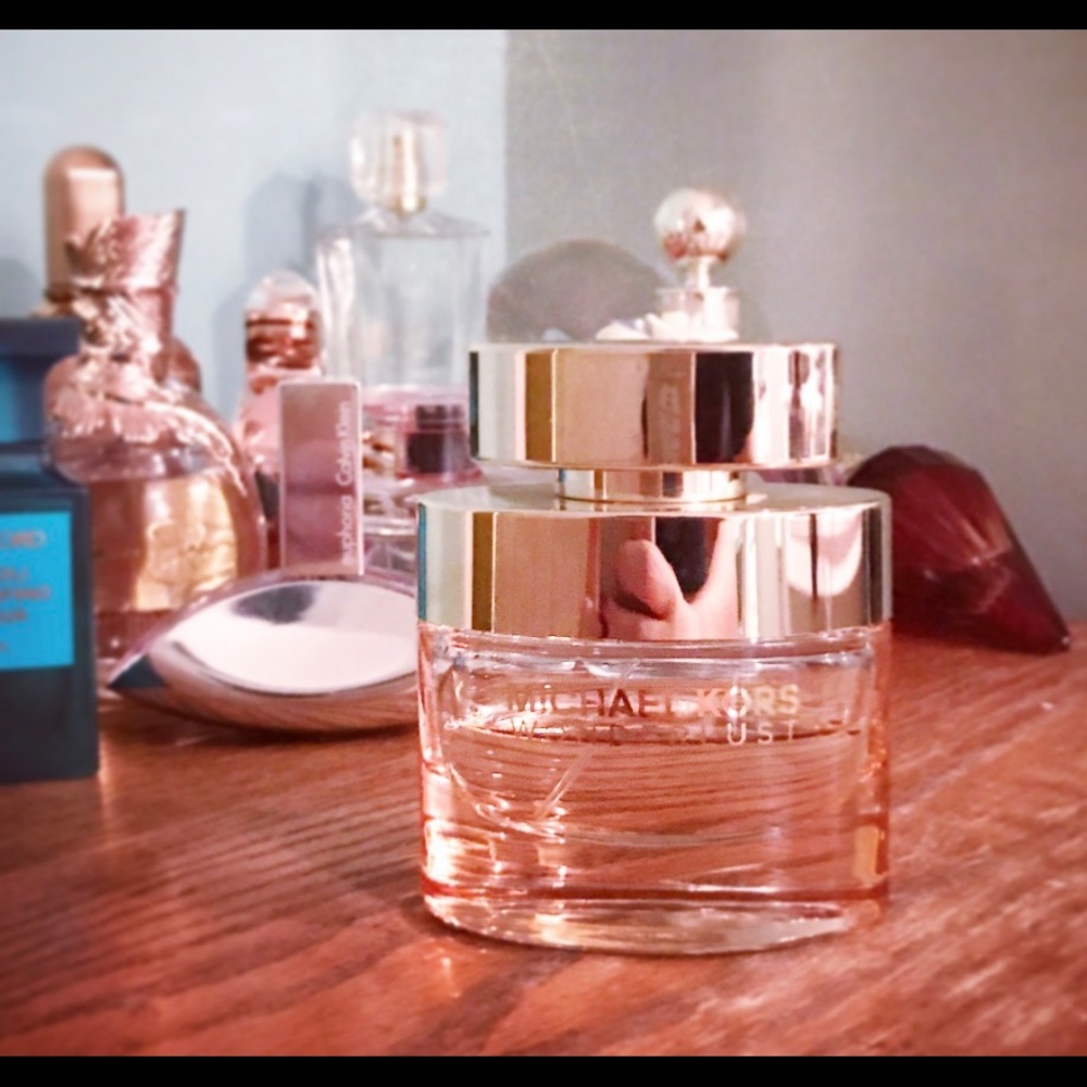 NEW! Michael Kors Wonderlust 1.7 EDP { Used }