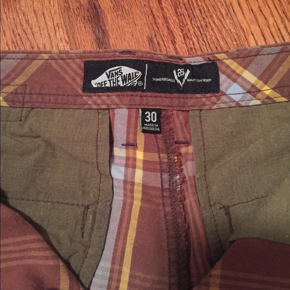 Summer Sale! Vans board shorts sz30 - Picture 2 of 3