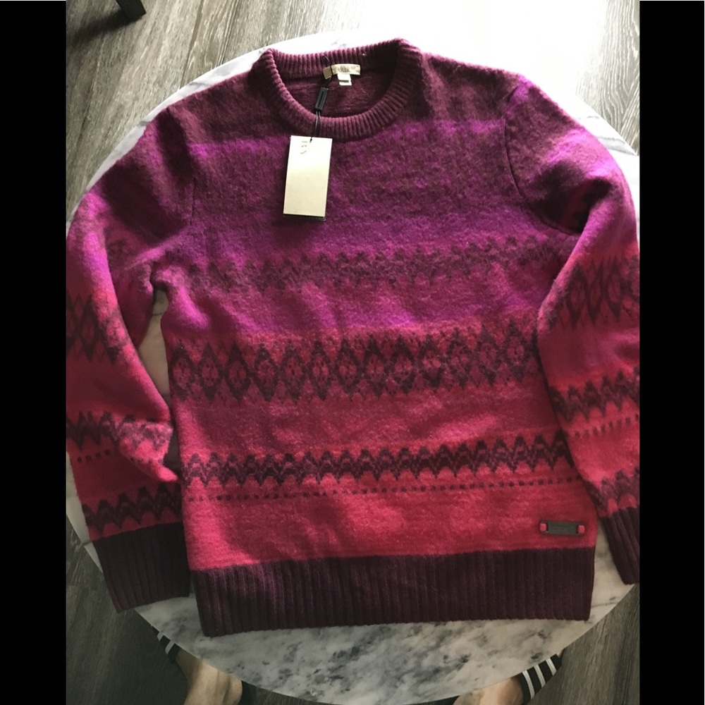 Burberry sweater