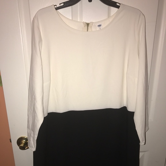 Old Navy Dresses & Skirts - Black and white plain dress