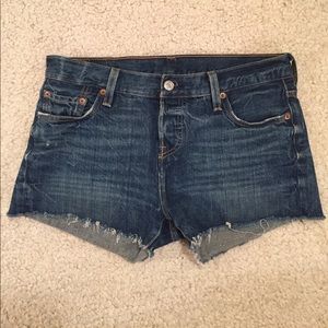 Levi's/Urban Outfitters Jean Shorts, 26-27