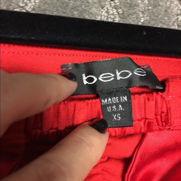 Bebe XS women red strapless top keyhole and bow shiny straps on bust area - Picture 2 of 2