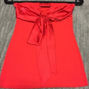 Bebe XS women red strapless top keyhole and bow shiny straps on bust area