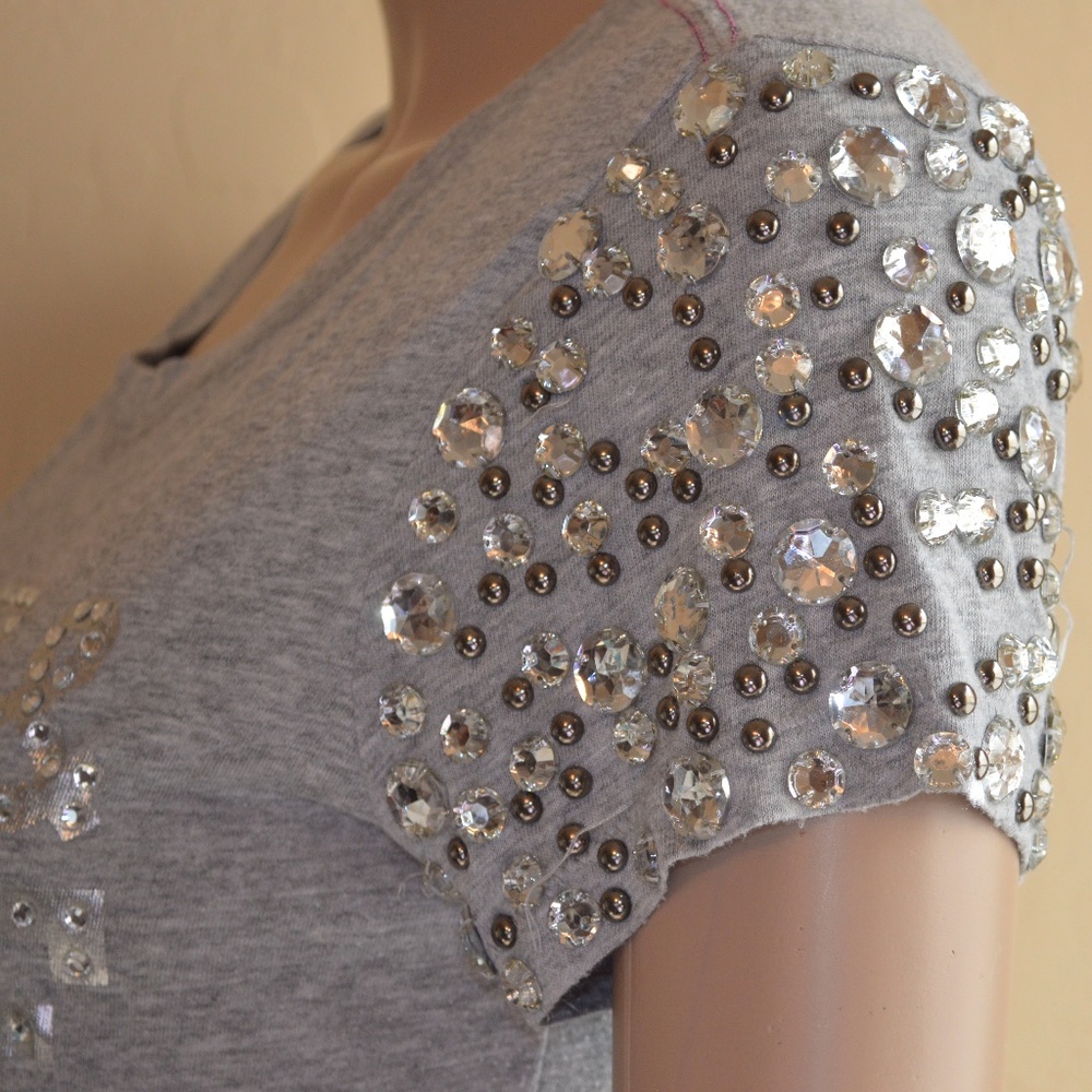 VS Pink "Shut Up & Kiss Me Pink" Bling Gray Tee - Picture 4 of 7