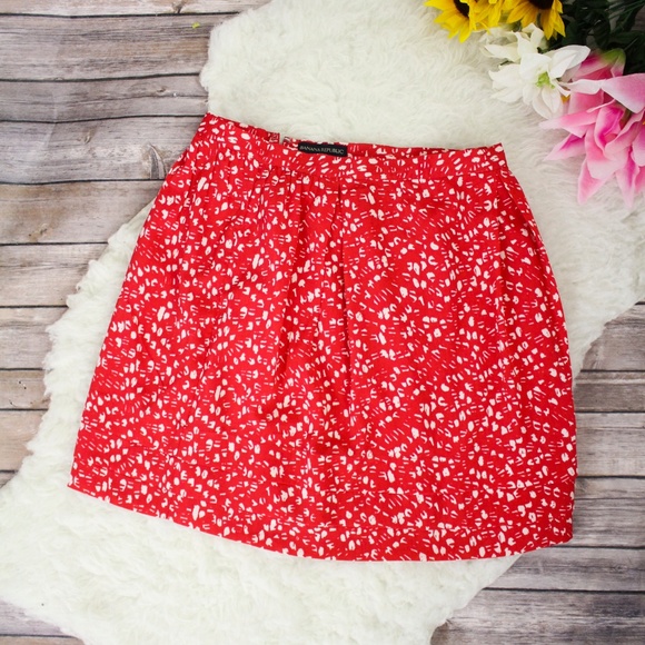 Banana Republic Dresses & Skirts - Banana Republic Red Patterned Skirt