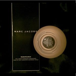 Marc Jacobs Re(Marc)able Foundation! #34 Beige Med
