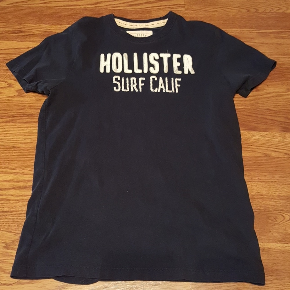 Hollister t-shirt