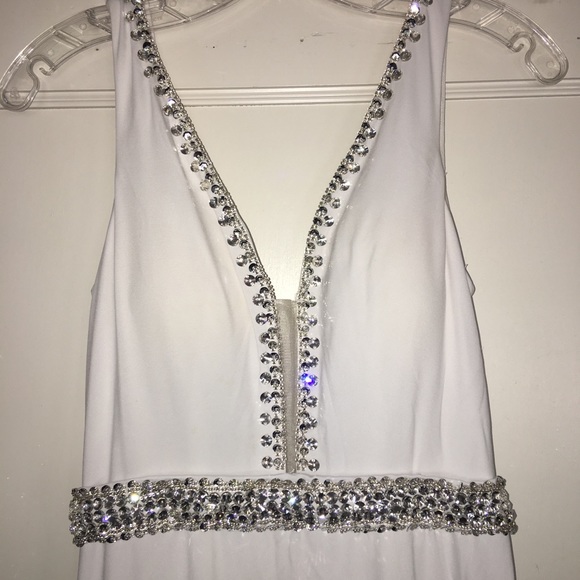 Dress - Picture 4 of 7