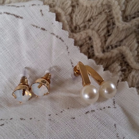 Pearl Drop and Sparkly White Stud Earring Set - Picture 3 of 6