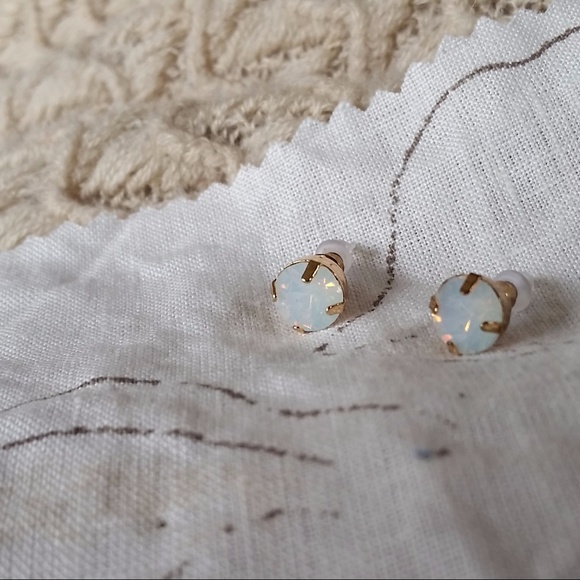 Pearl Drop and Sparkly White Stud Earring Set - Picture 6 of 6