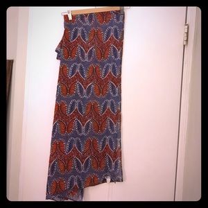 Nieves Lavi 100% silk printed scarf