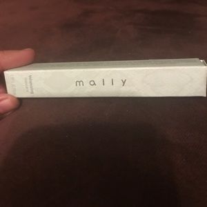 Mally brand new volumizing mascara